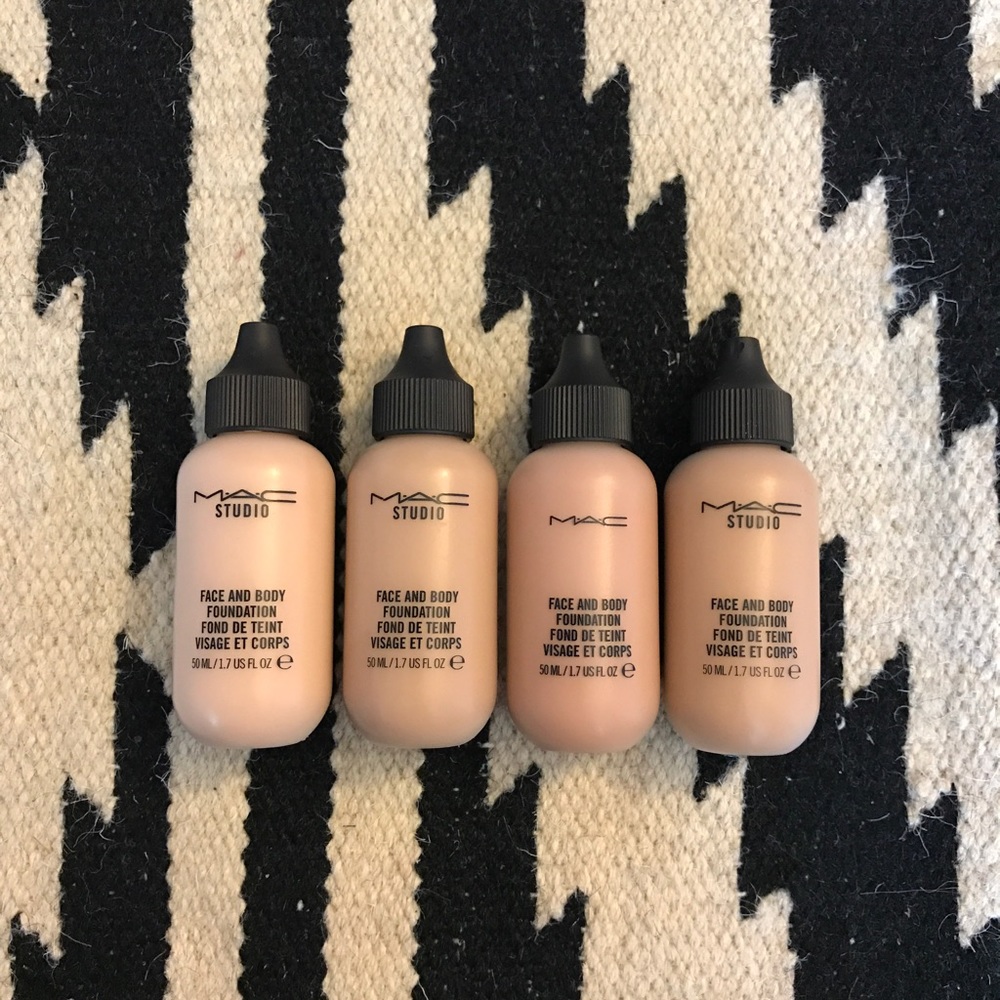 MAC Face and Body Foundation Set of 4