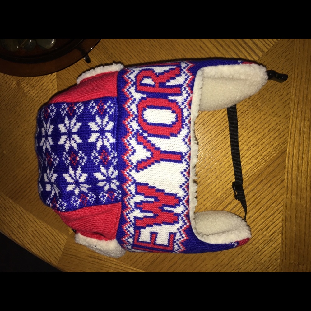 Giant's Hat - Picture 2 of 4