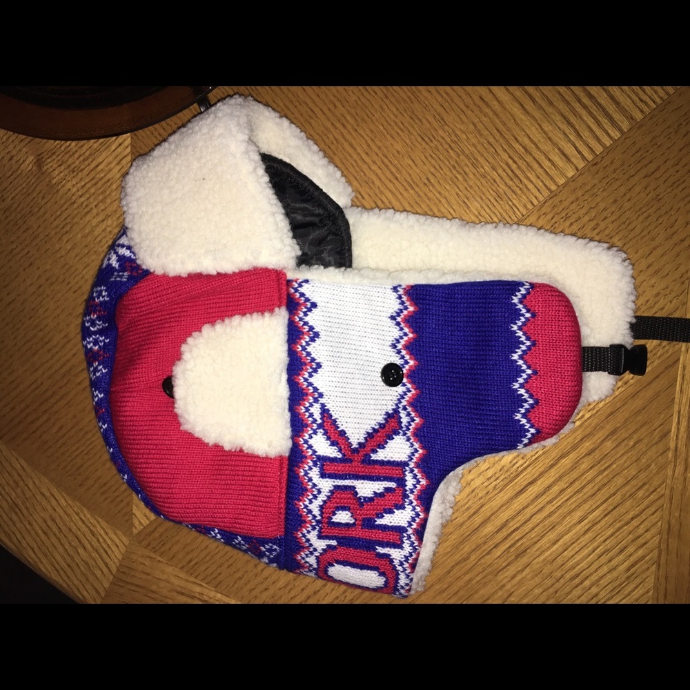 Giant's Hat - Picture 3 of 4