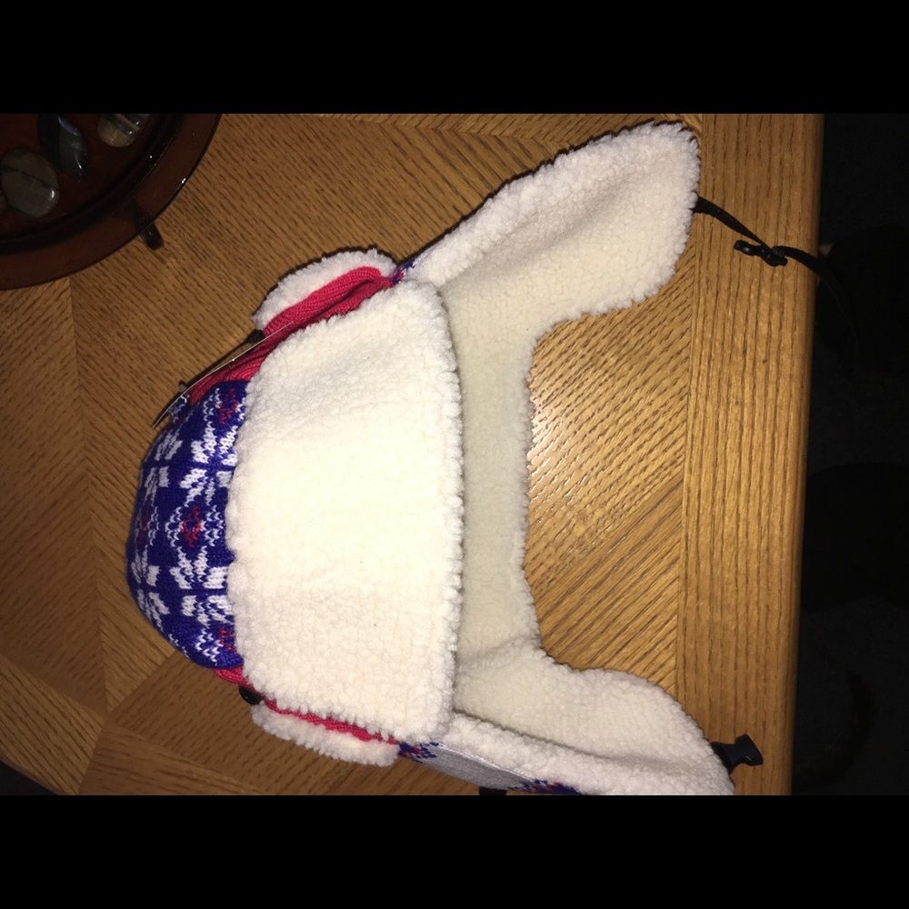 Giant's Hat - Picture 4 of 4