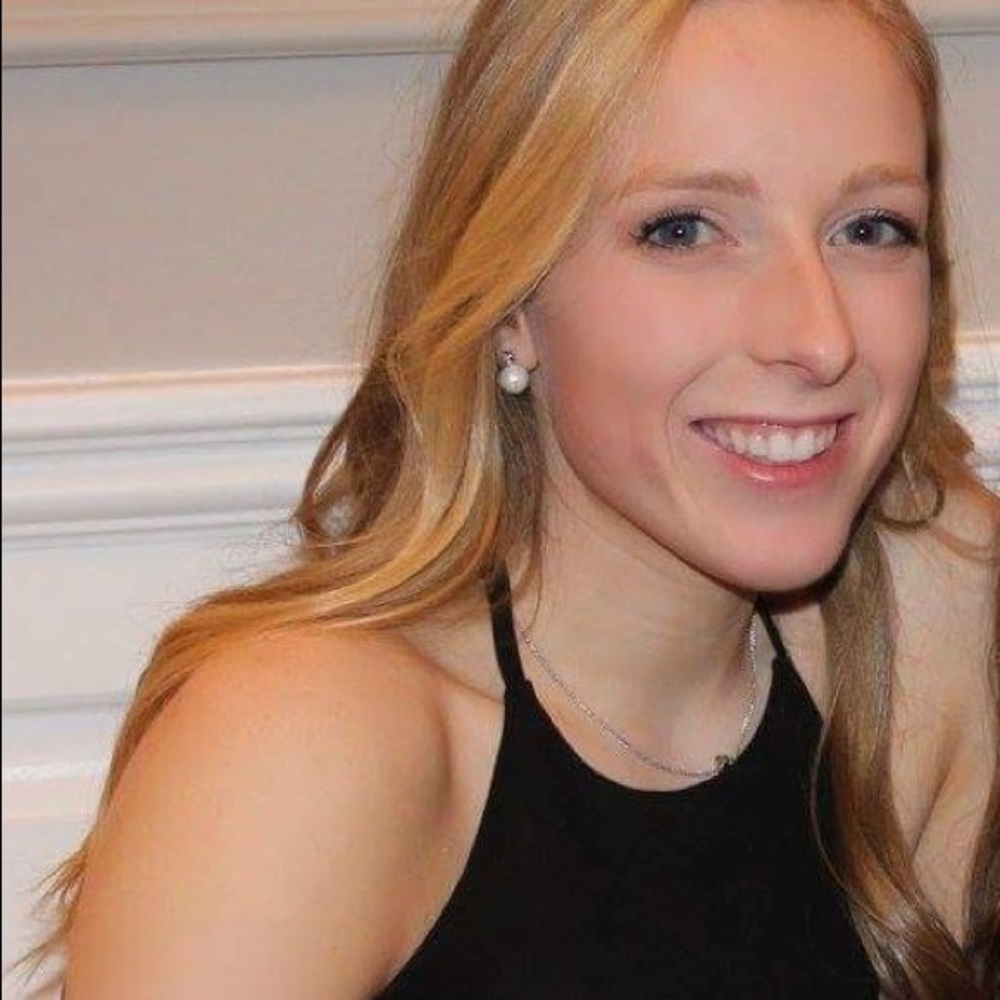 Meet your Posher, Olivia