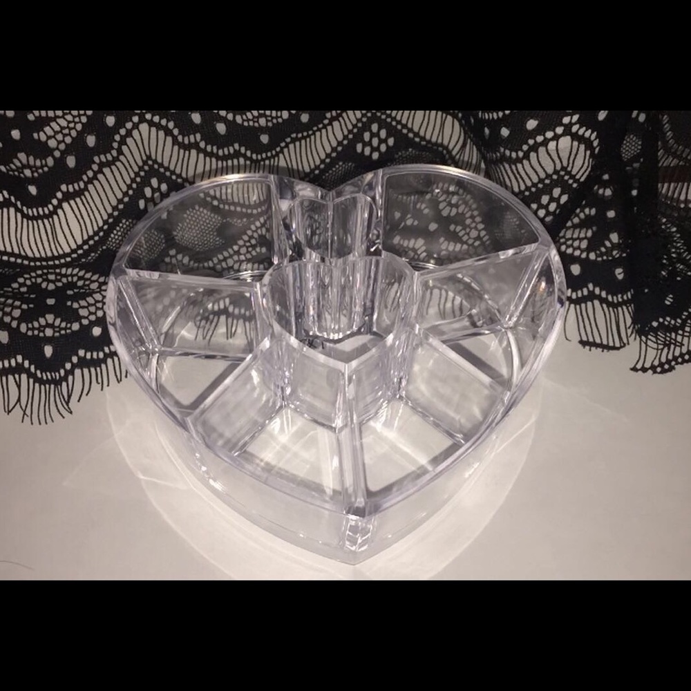 Heart Shaped Resin Makeup Organizer