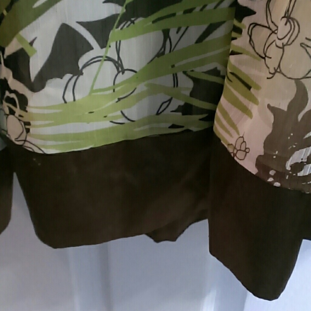 Green & Brown Summer Dress w/ Decorative Neckline - Picture 4 of 4