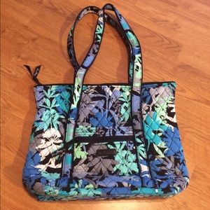 Vera Bradley Villager- Camo Floral