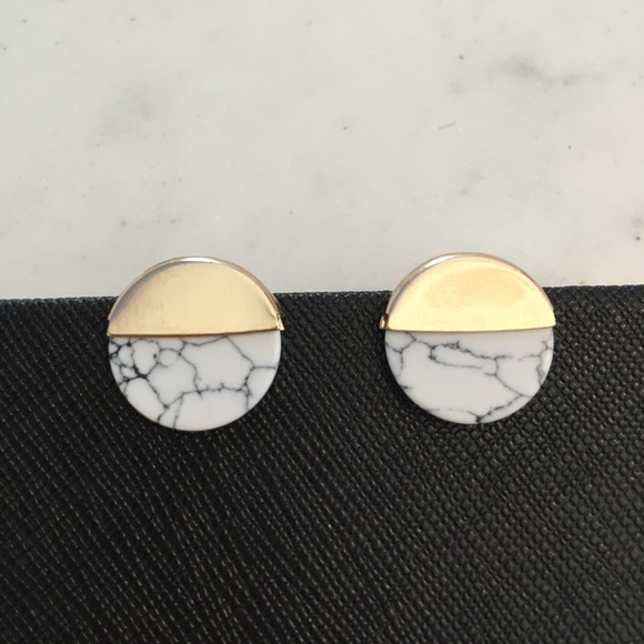 "Sutton" Earrings || White Marble & Gold Studs - Picture 2 of 9