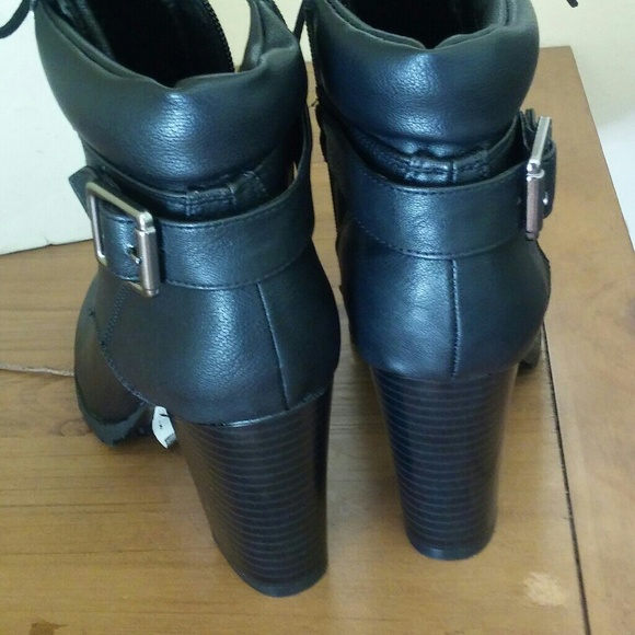 🚫SOLD🚫Black Lace-Up Booties - Picture 3 of 4