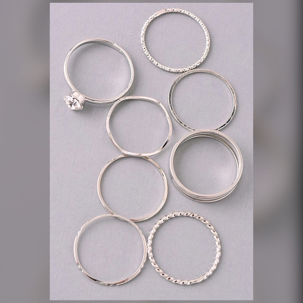 ✅✅JEWELRY SALE✅✅Heather Midi Ring Set✅✅ - Picture 2 of 2