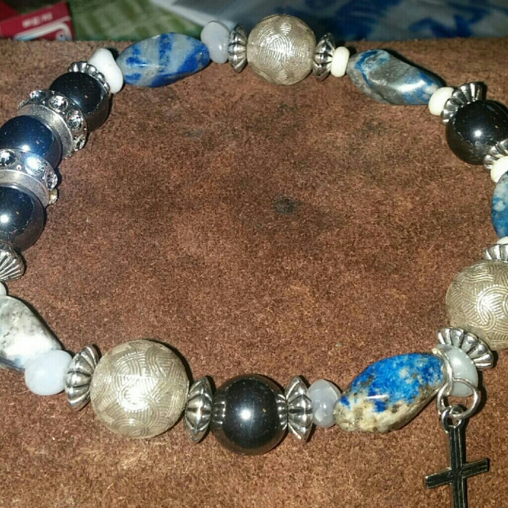 Elastic beaded women's bracelet