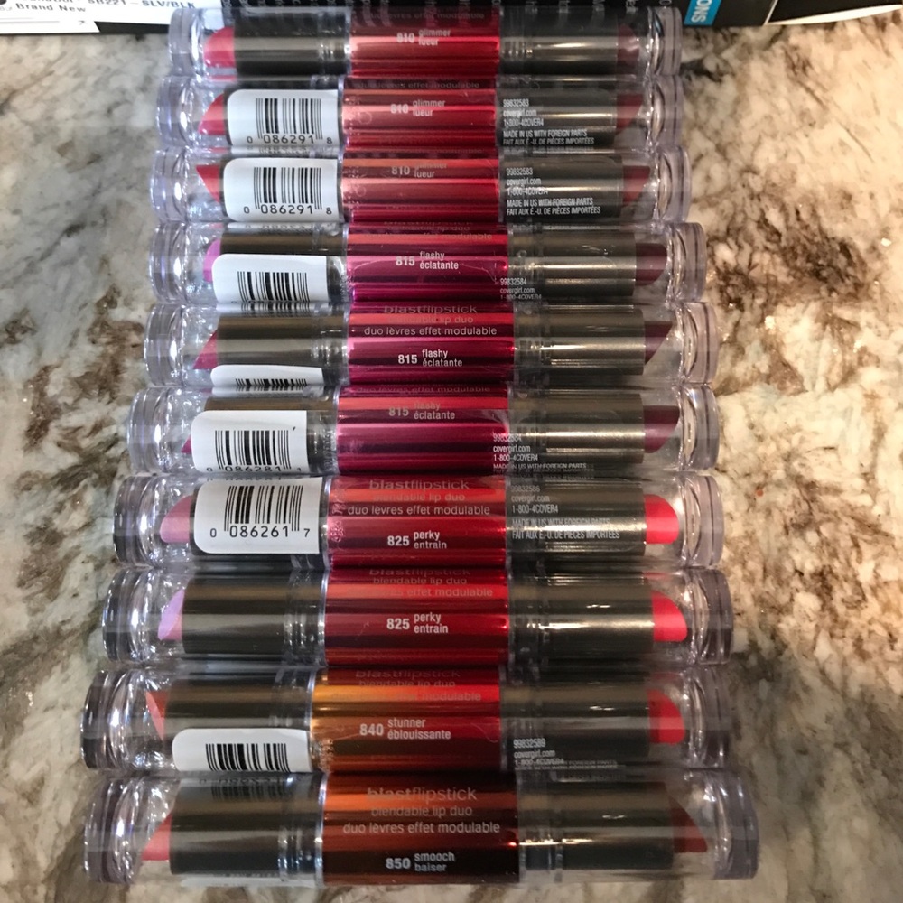 10 BlastFlipStick Lipsticks by CoverGirl
