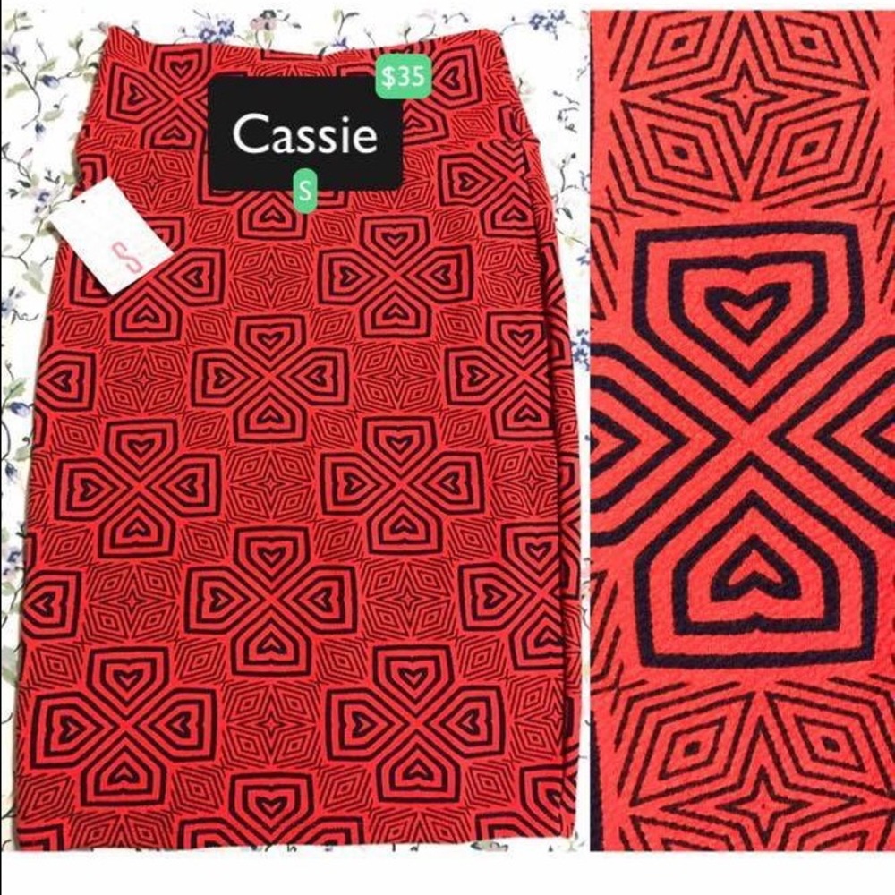 LuLaRoe Cassie skirt size s