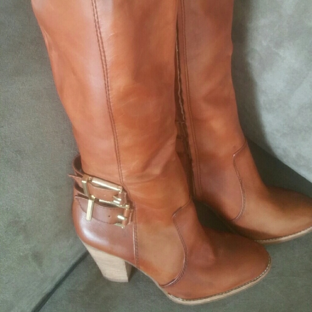 Giani Bini Leather Boots with embossed gold buckle