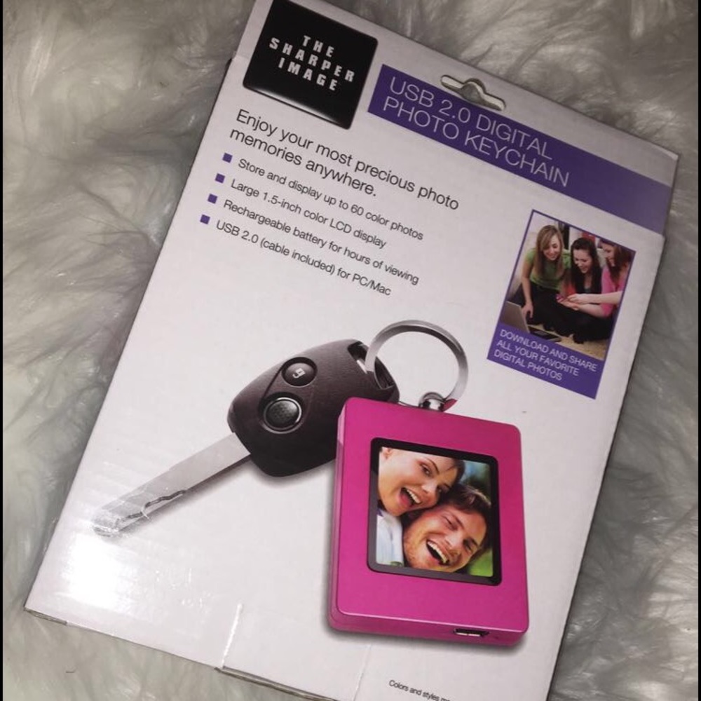 The Sharper Image Pink USB Digital Photo Keychain