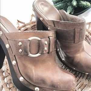 Jessica Simpson leather clogs/mules 8 1/2