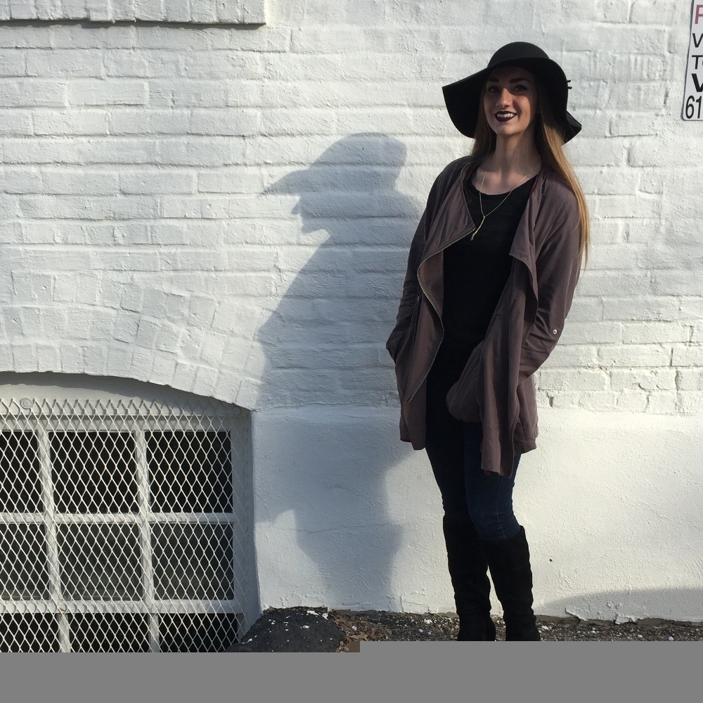 Meet your Posher, Annie