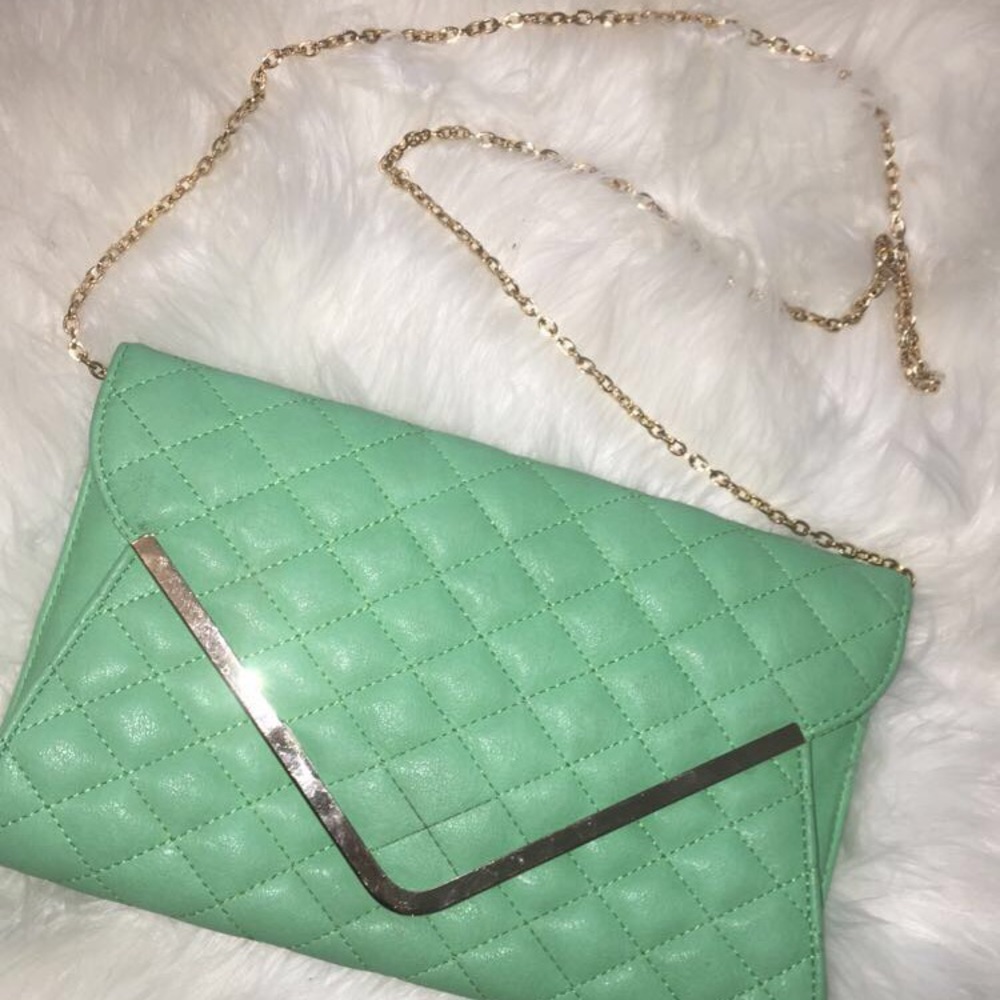 Women's clutch purse with chain option