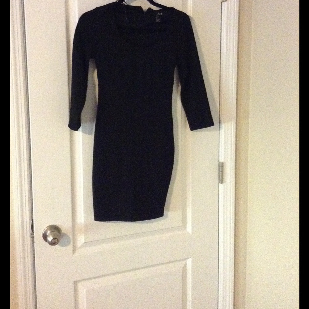 Forever 21 black 3 quarter length dress