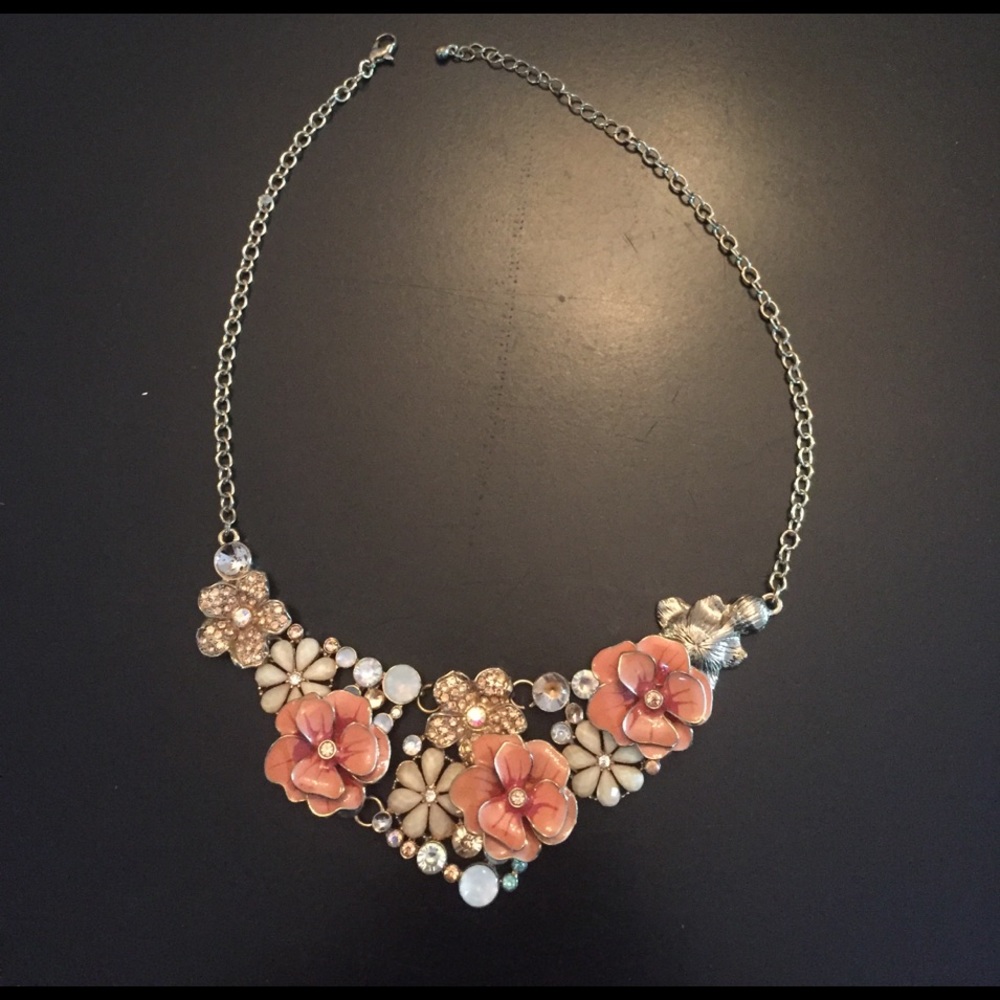 Beautiful flower necklace