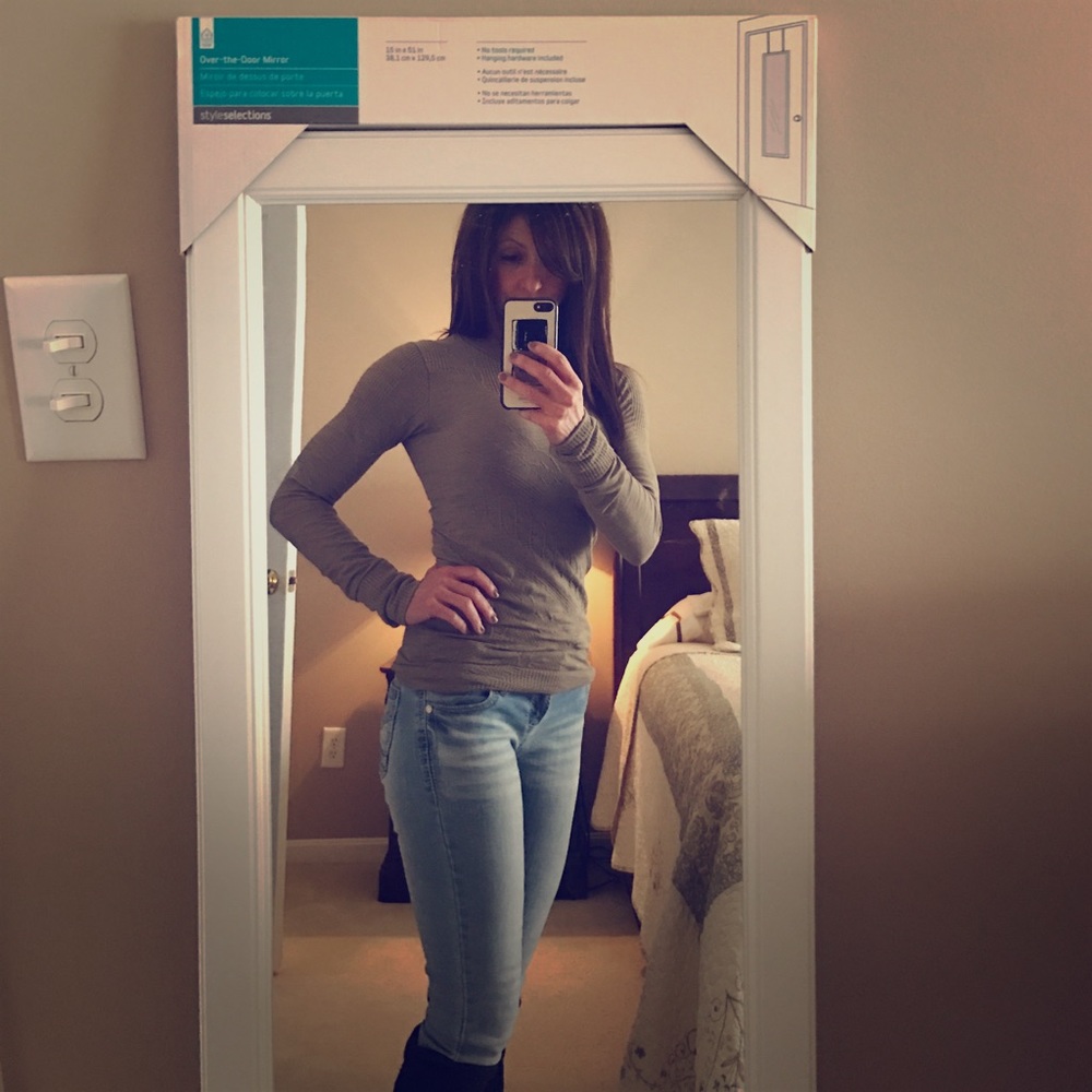 Athleta sweater 🌸🌸