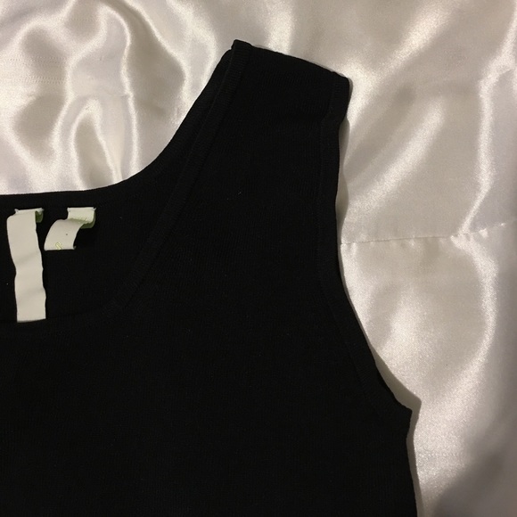 Debra deroo sweater type tee - Picture 3 of 3