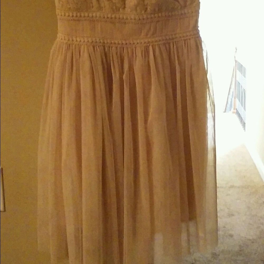 Dress - Picture 2 of 4