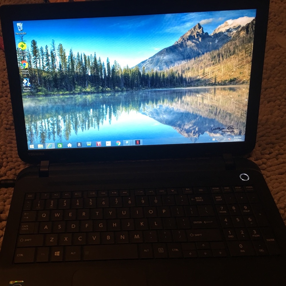 Laptop - Picture 5 of 5