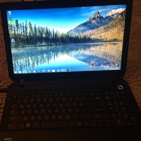 Laptop - Picture 5 of 5