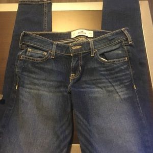 Dark wash hollister skinny jeans