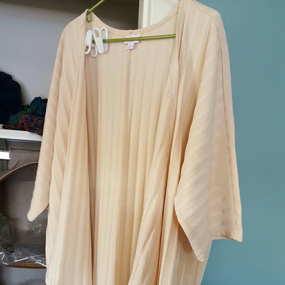LuLaRoe Lindsay Kimono