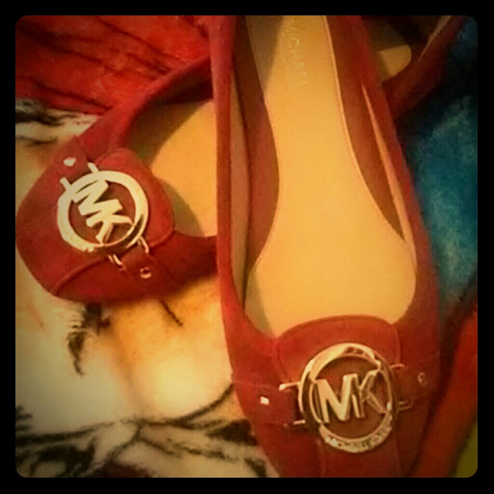 Micheal kors size 6 women's flats