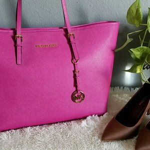 Michael Kors Jets Set Travel Medium