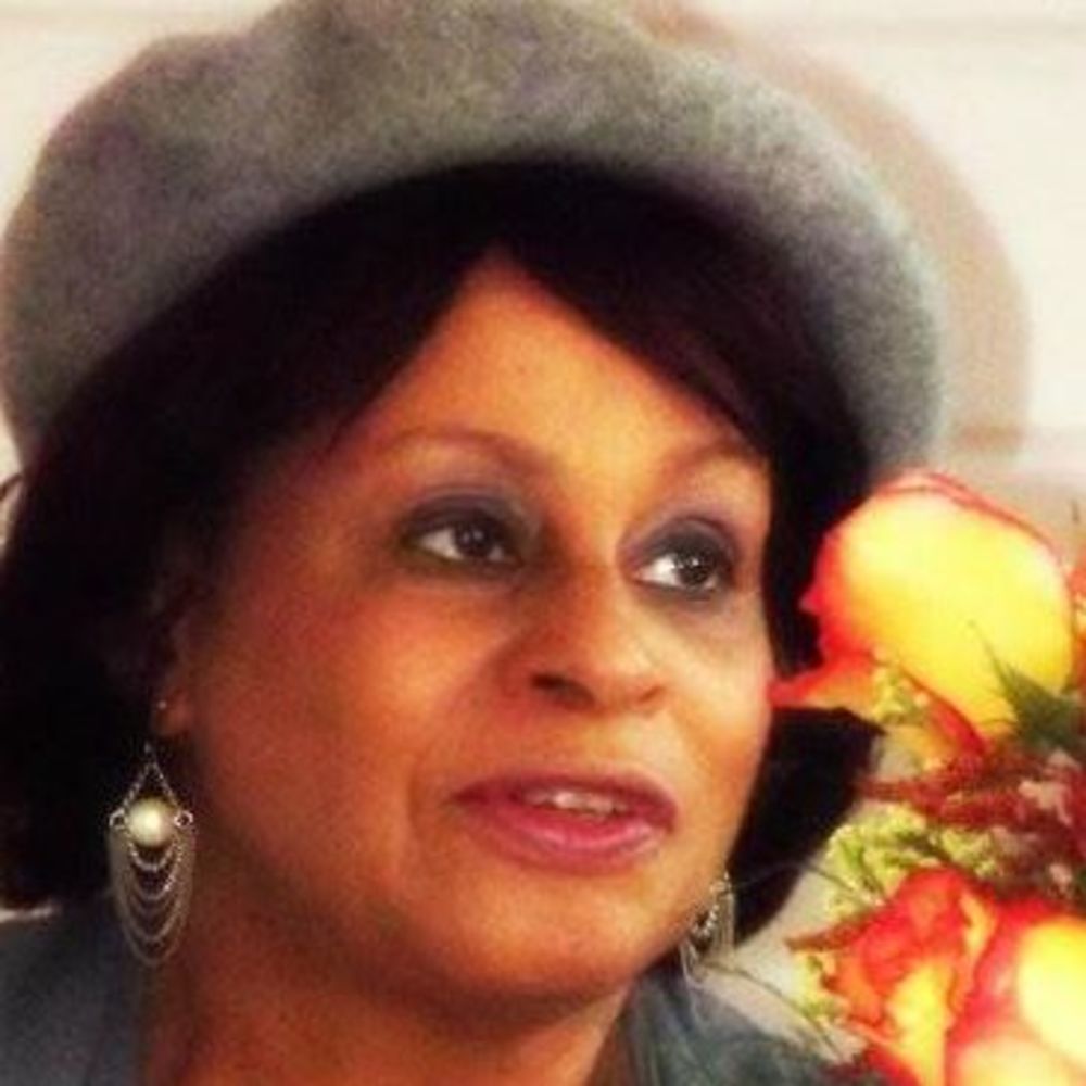 Meet your Posher, Nina