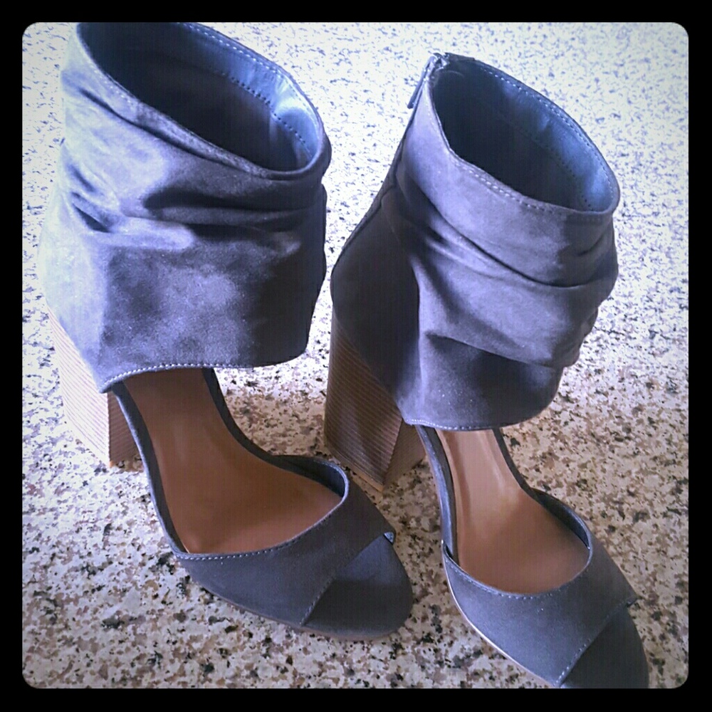 πHPπDove grey chunky-heeled shoes - Picture 2 of 5