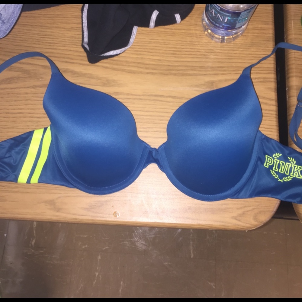Vs Pink bra