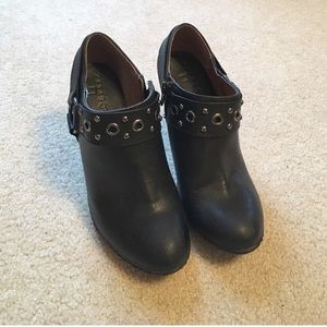 NWOT! ⭐️black short boots ⭐️