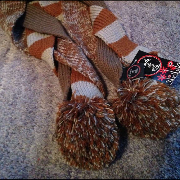 NWT MADE OF ME acrylic brown/gray braided scarf - Picture 5 of 5