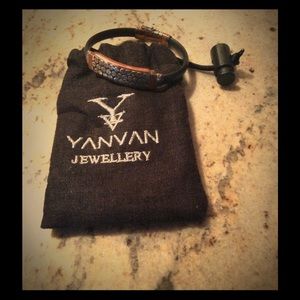 NWOT - Yanvan handmade mixed media bracelet.