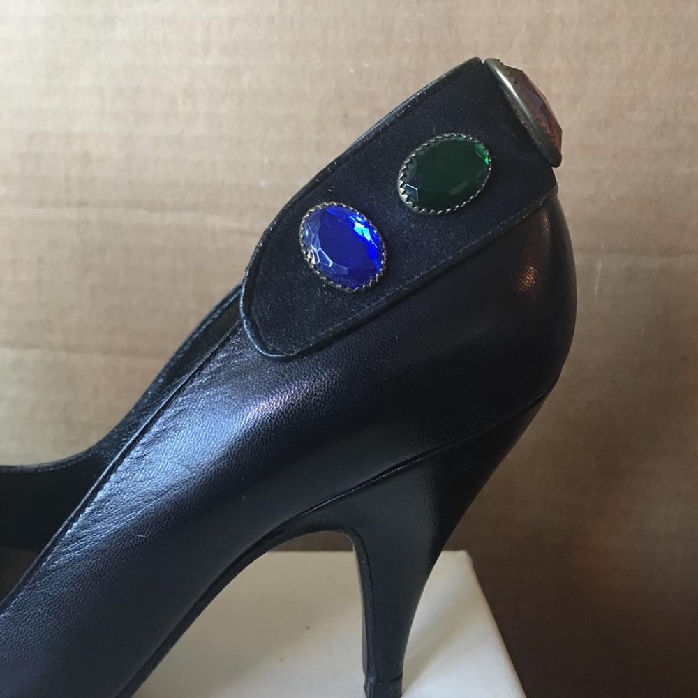 Shoes - Picture 3 of 6