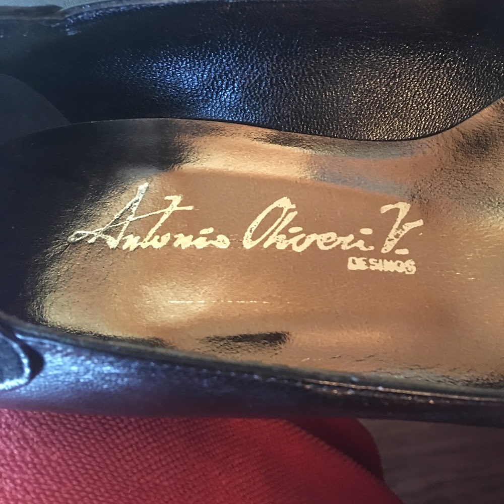 Shoes - Picture 5 of 6