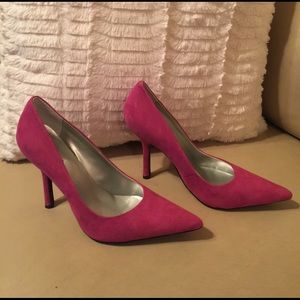 PRICE DROP 💕Host Pick 2/20💕 Guess shoes