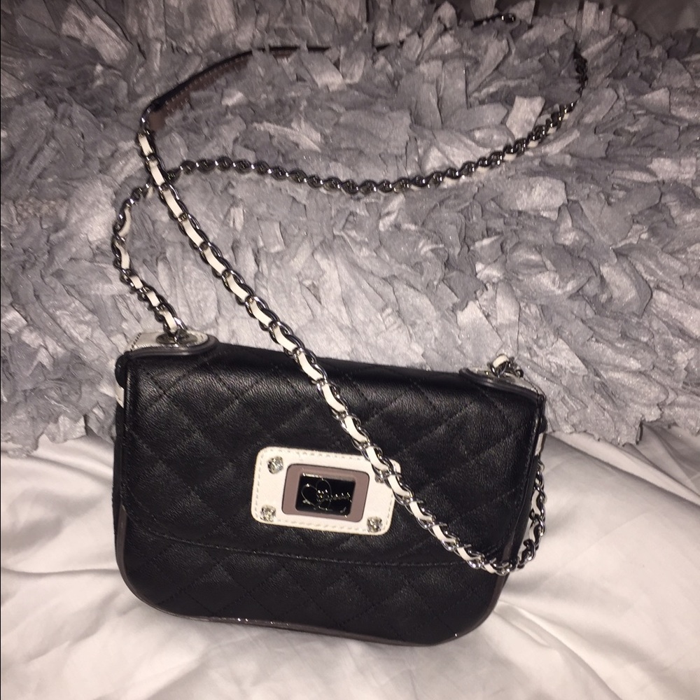 ❌❌❌Sold ❌❌Guess small crossbody bag