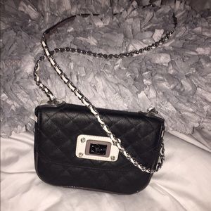 ❌❌❌Sold ❌❌Guess small crossbody bag