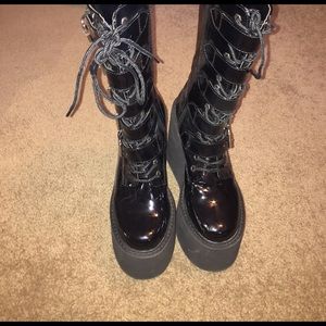 Demonia platform boots