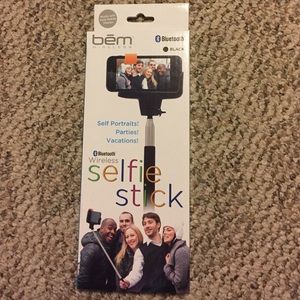 Wireless Bluetooth selfie stick!