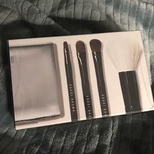 Bobbi Brown mini brush set