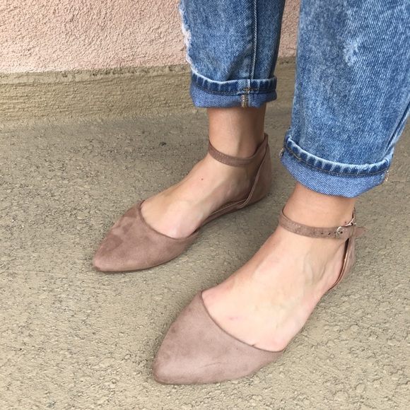 1 left!! Suede Ankle Flat Taupe - Picture 3 of 5