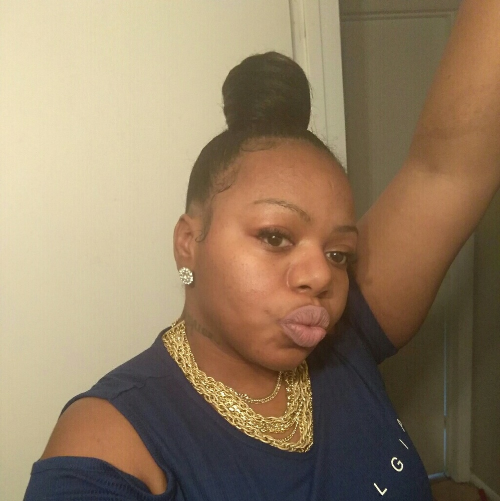 Meet your Posher, Sharonda