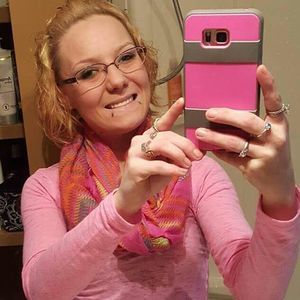 Meet your Posher, Itty