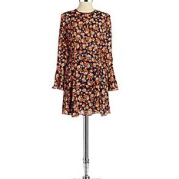 Design Lab Bell Sleeve Dress - Picture 3 of 7