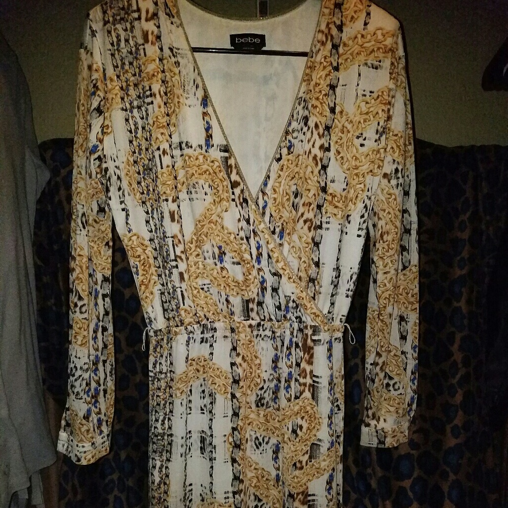 Bebe knee length dress