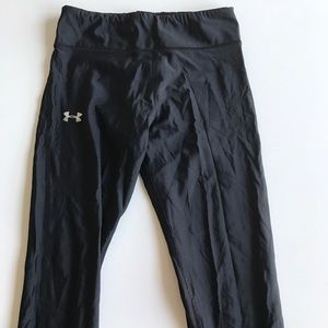 Black size m under armor leggings